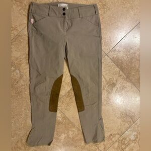 Tailored Sportsman Trophy Hunter